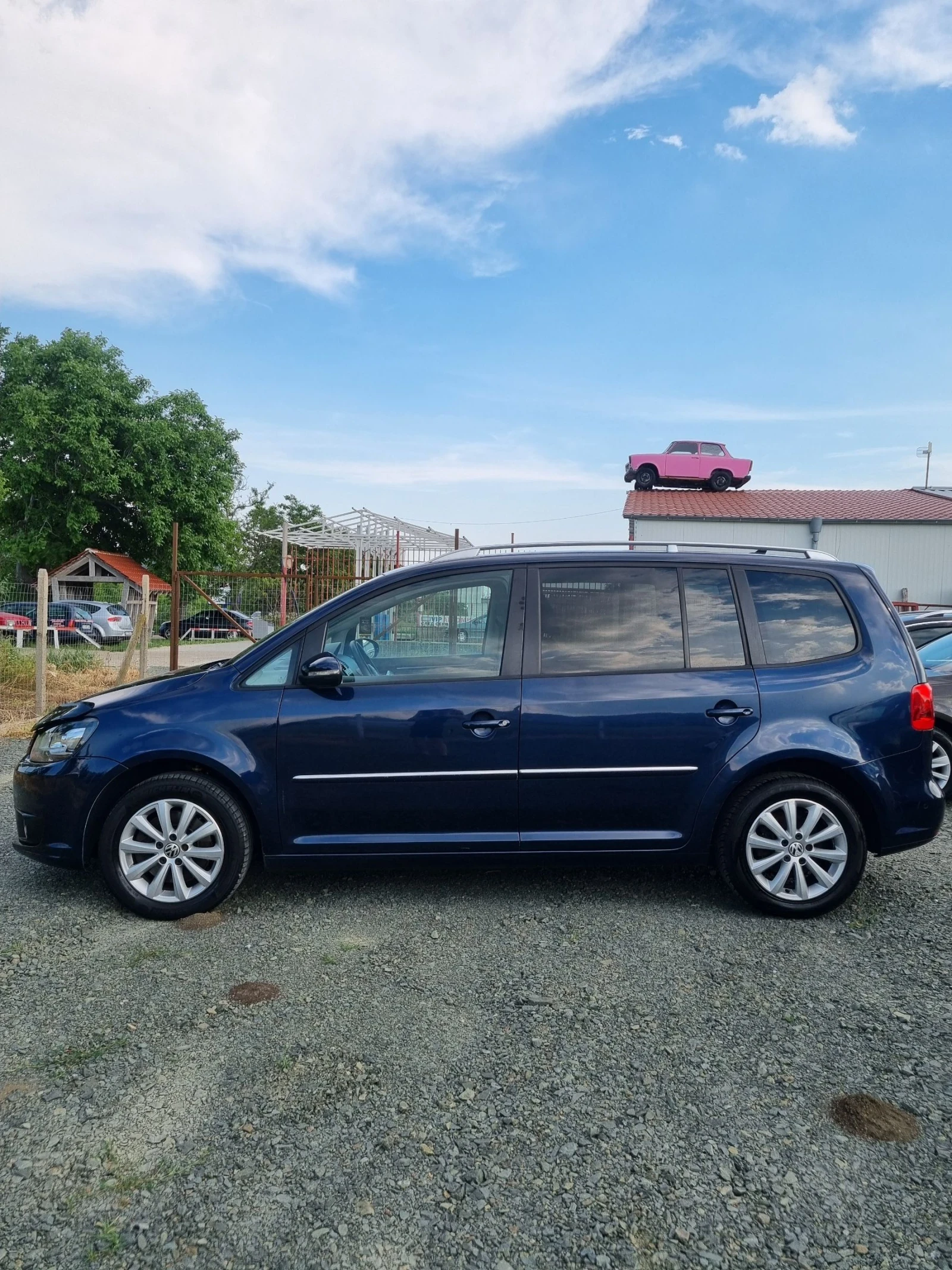 VW Touran 2.0tdi 140к.с Highline - изображение 3