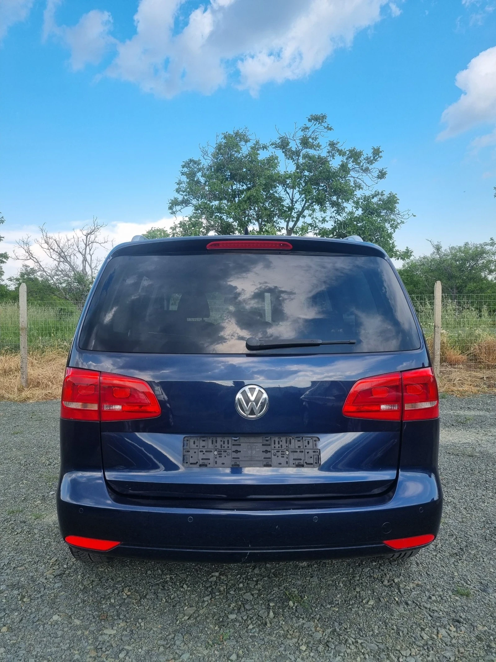 VW Touran 2.0tdi 140к.с Highline - изображение 8
