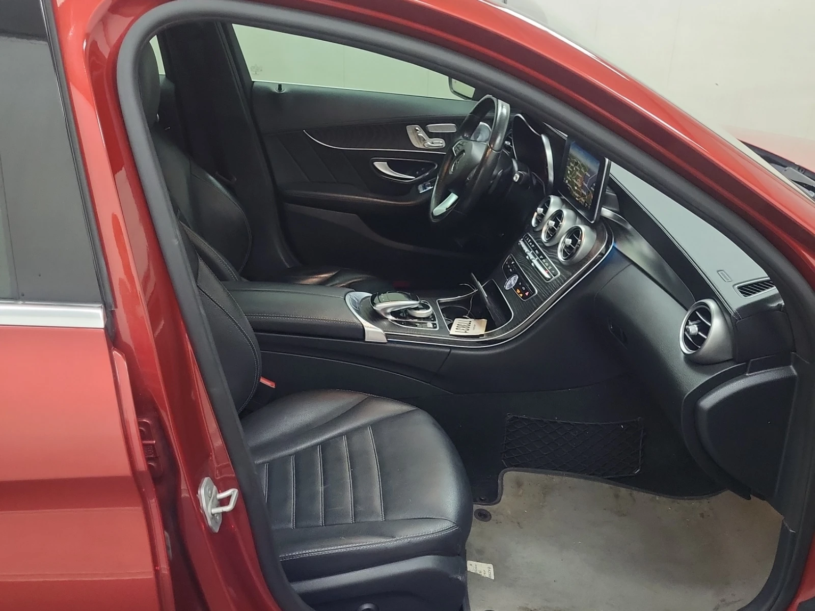 Mercedes-Benz C 300 4MATIC* BURMASTER* PANO* CARFAX*  - изображение 7