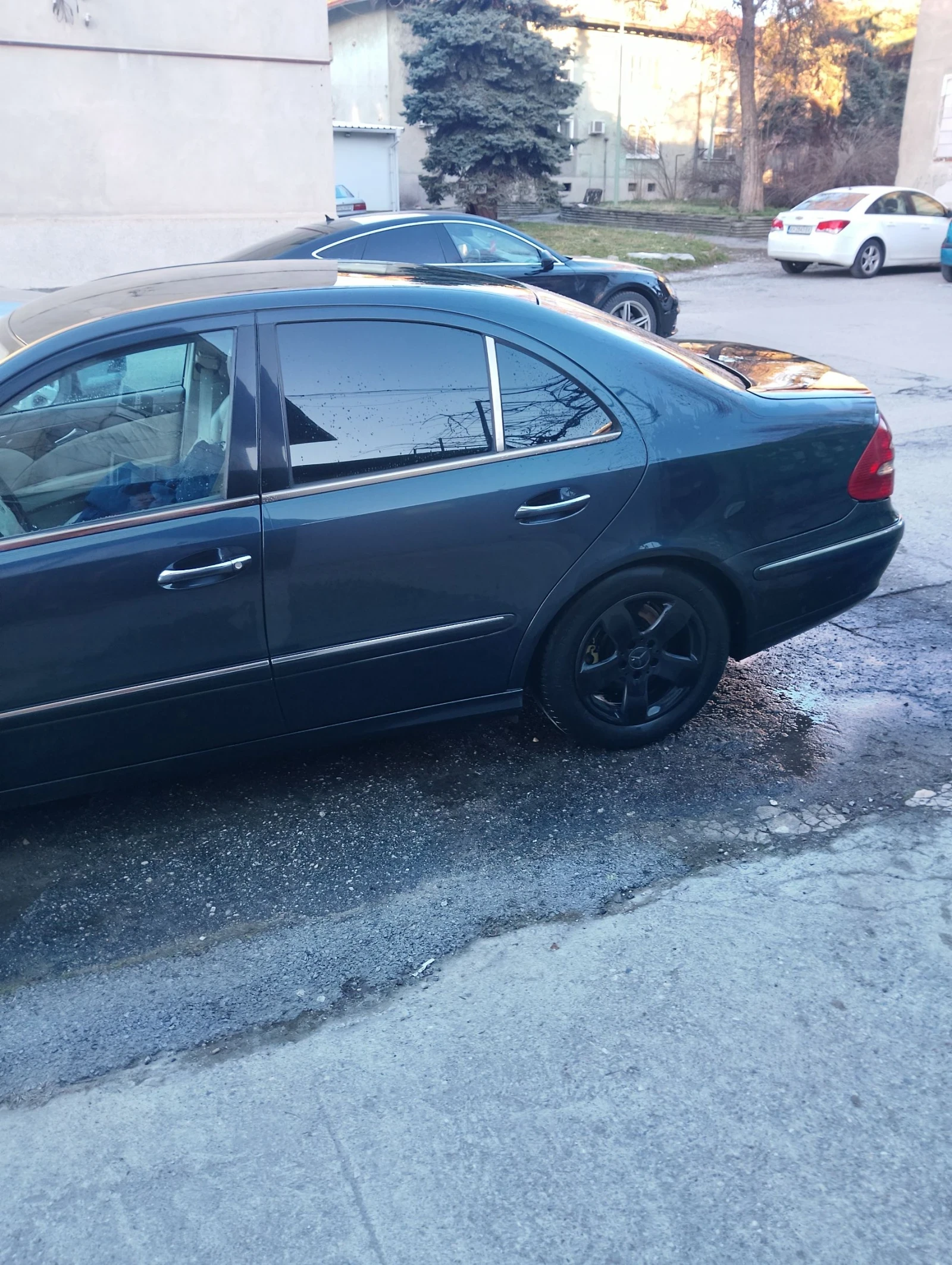 Mercedes-Benz E 270 Авангард - изображение 4
