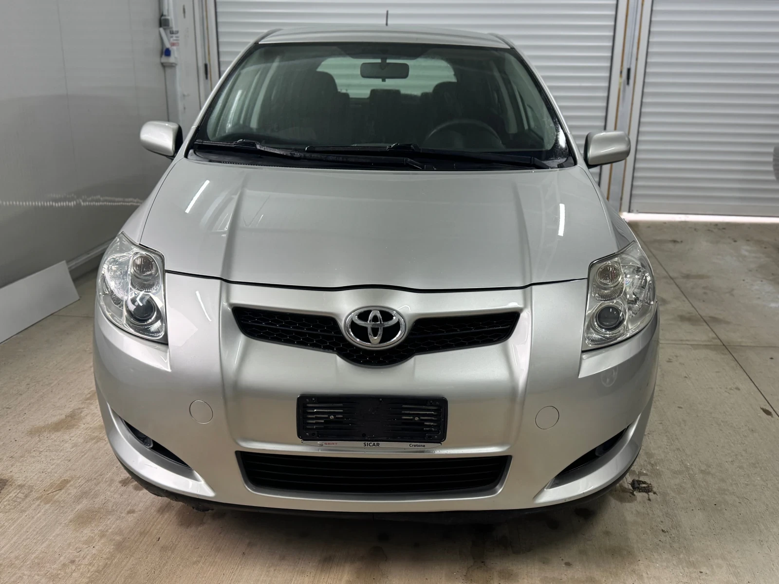 Toyota Auris 1.4d4d AUTOMATIC  - изображение 2