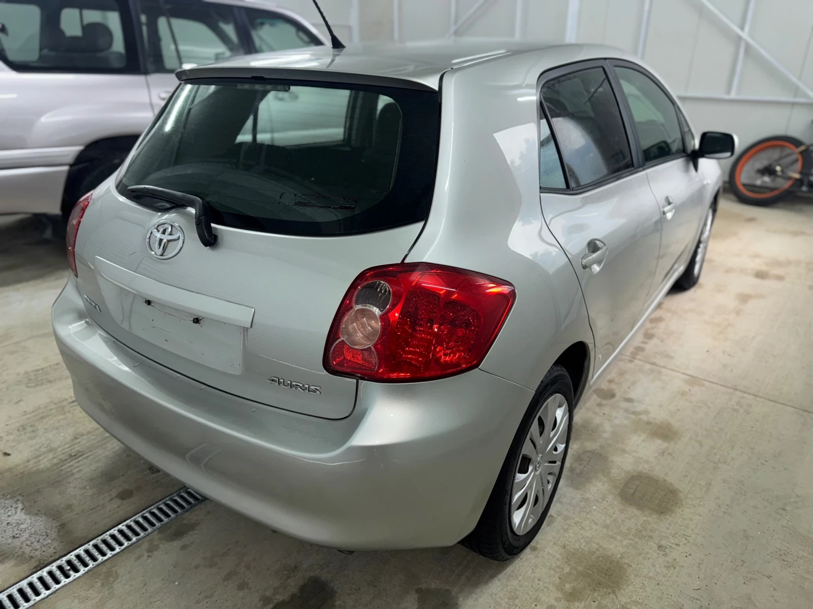 Toyota Auris 1.4d4d AUTOMATIC  - изображение 4