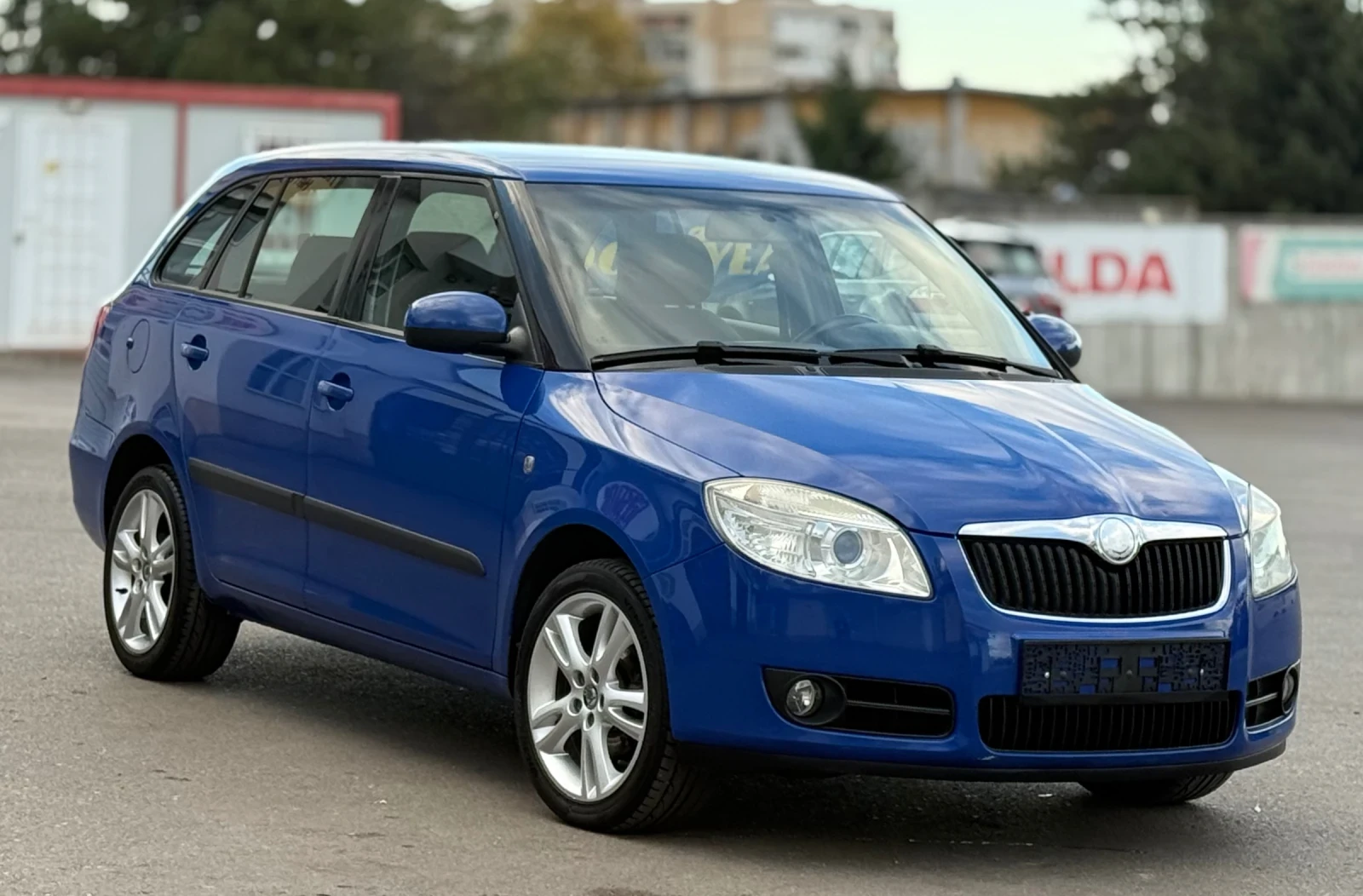 Skoda Fabia 1.2i 70 * *  | Mobile.bg   1