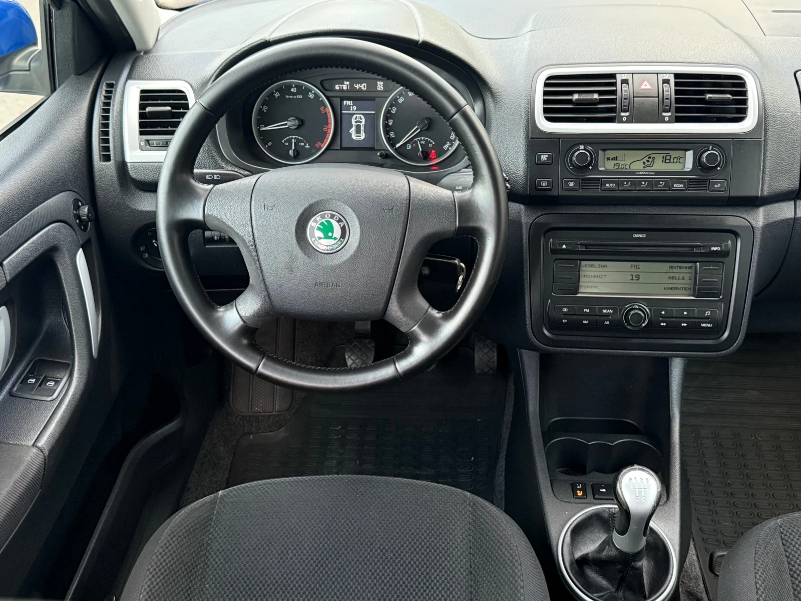 Skoda Fabia 1.2i 70кс * Климатроник*  - изображение 10