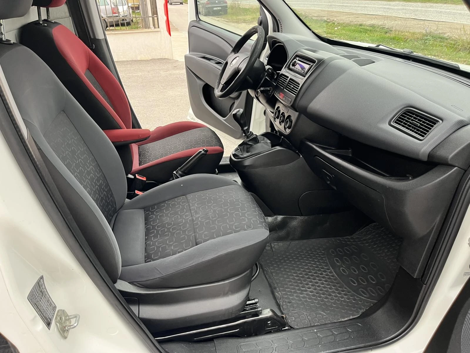 Fiat Doblo 1.3 M-JET 90 EURO 5B   | Mobile.bg   9