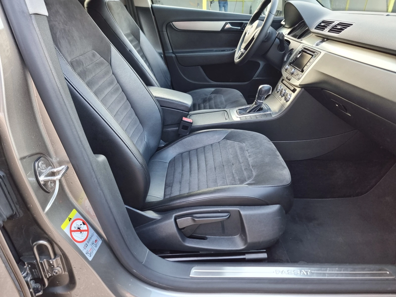 VW Passat 2.TDI* AVTOMAT* LED*  | Mobile.bg   13