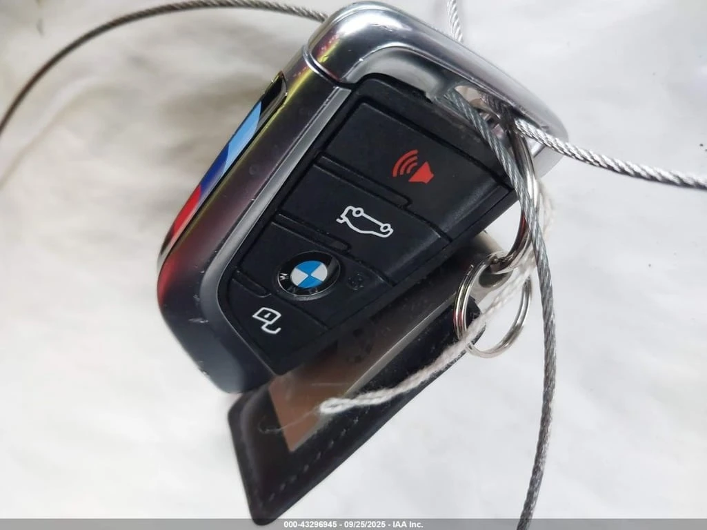 BMW M3 * COMPETITION XDRIVE * CARFAX *    | Mobile.bg   11