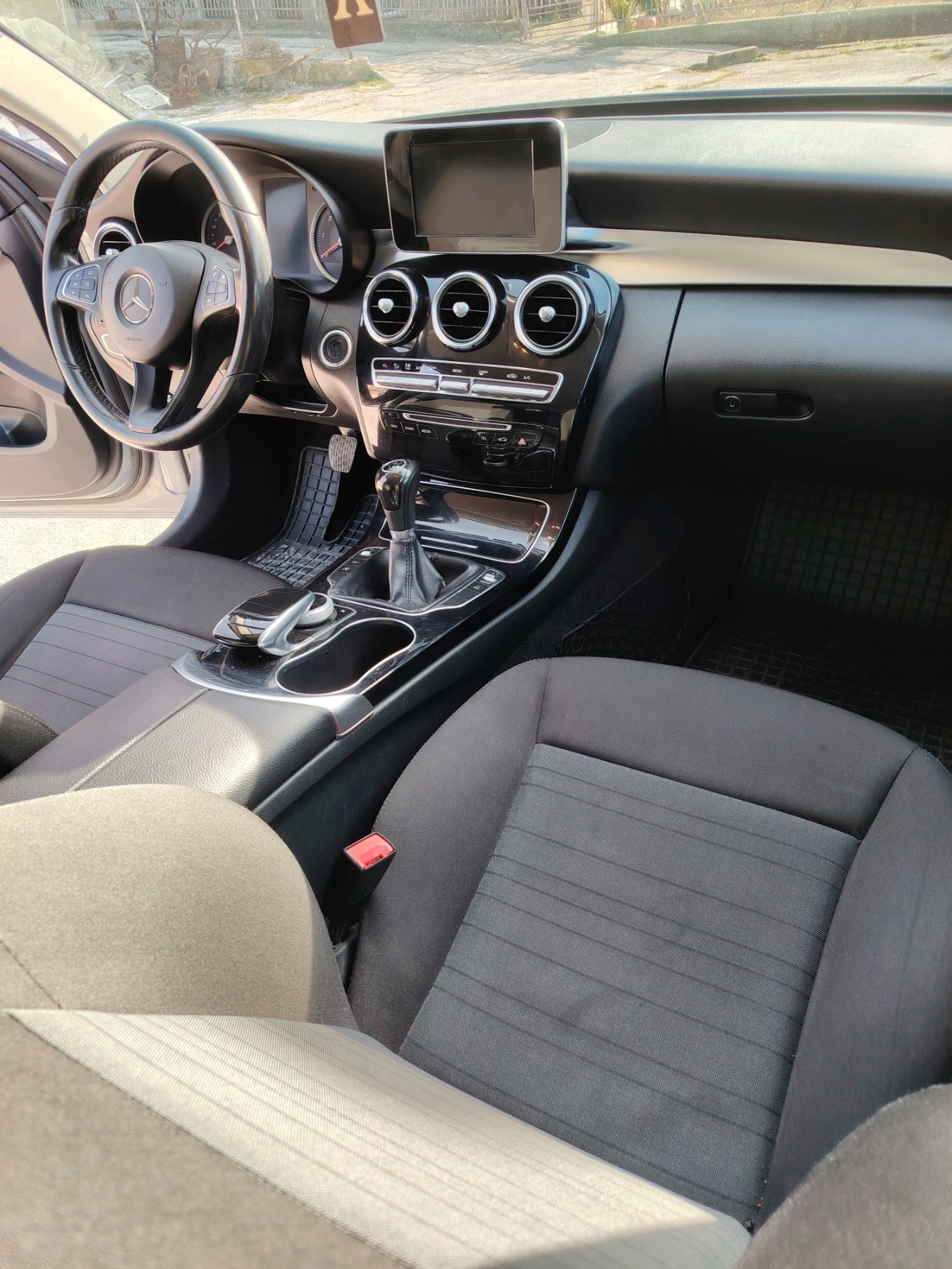 Mercedes-Benz C 180, снимка 13 - Автомобили и джипове - 53908353