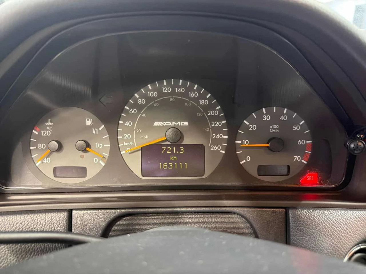 Mercedes-Benz E 55 * 5.5L * CARFAX * БЕЗ ПЪРВОНАЧАЛНА ВНОСКА, снимка 8 - Автомобили и джипове - 54107952