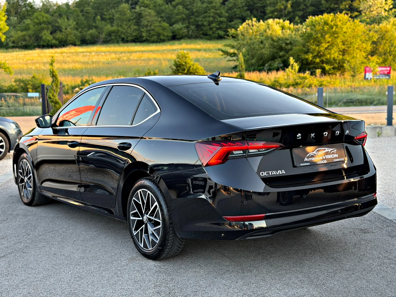 Skoda Octavia DIGITAL COCKPIT CANTON LED AMBIENTE CAMERA KEYLESS | Mobile.bg � ����������� 3