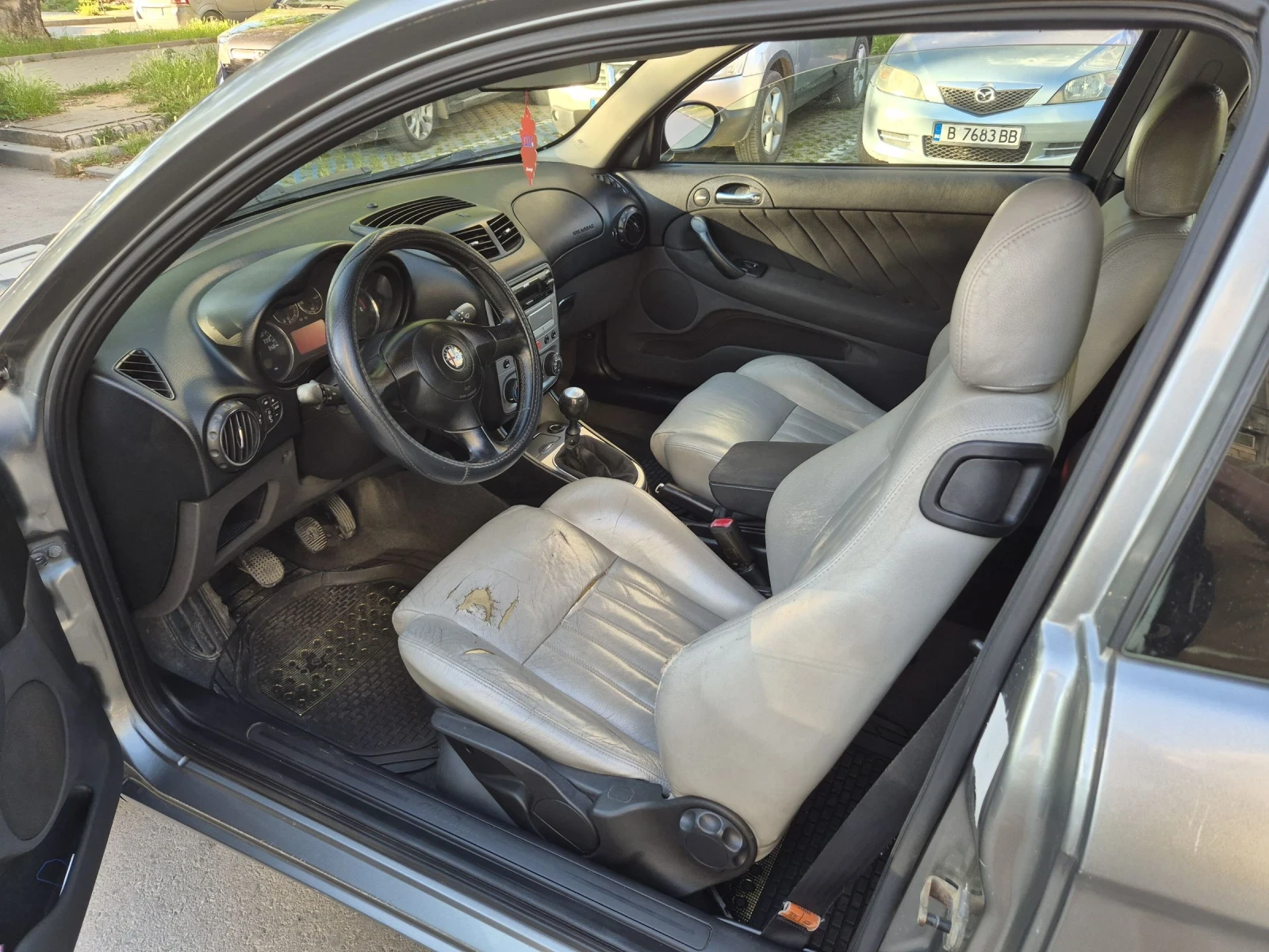 Alfa Romeo 147, снимка 11 - Автомобили и джипове - 54712767