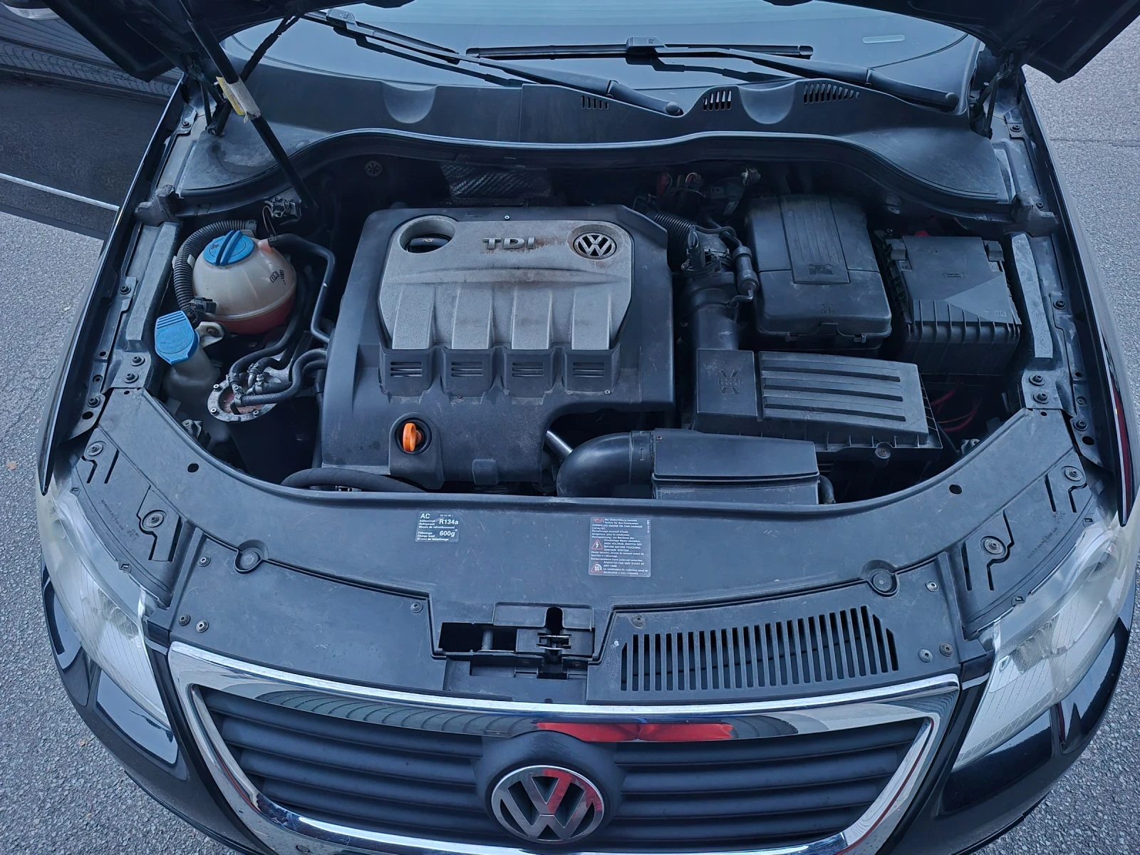 VW Passat, снимка 14 - Автомобили и джипове - 54809539
