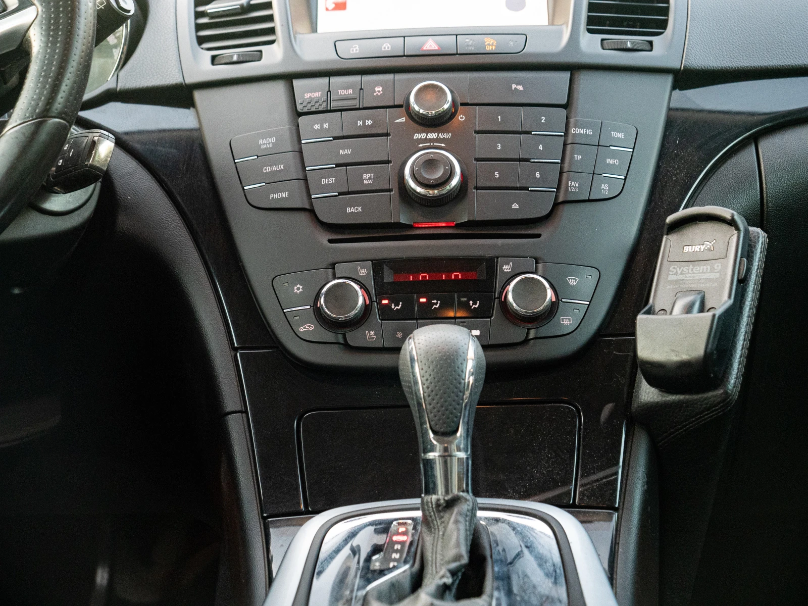 Opel Insignia A20DTH, снимка 9 - Автомобили и джипове - 55548611