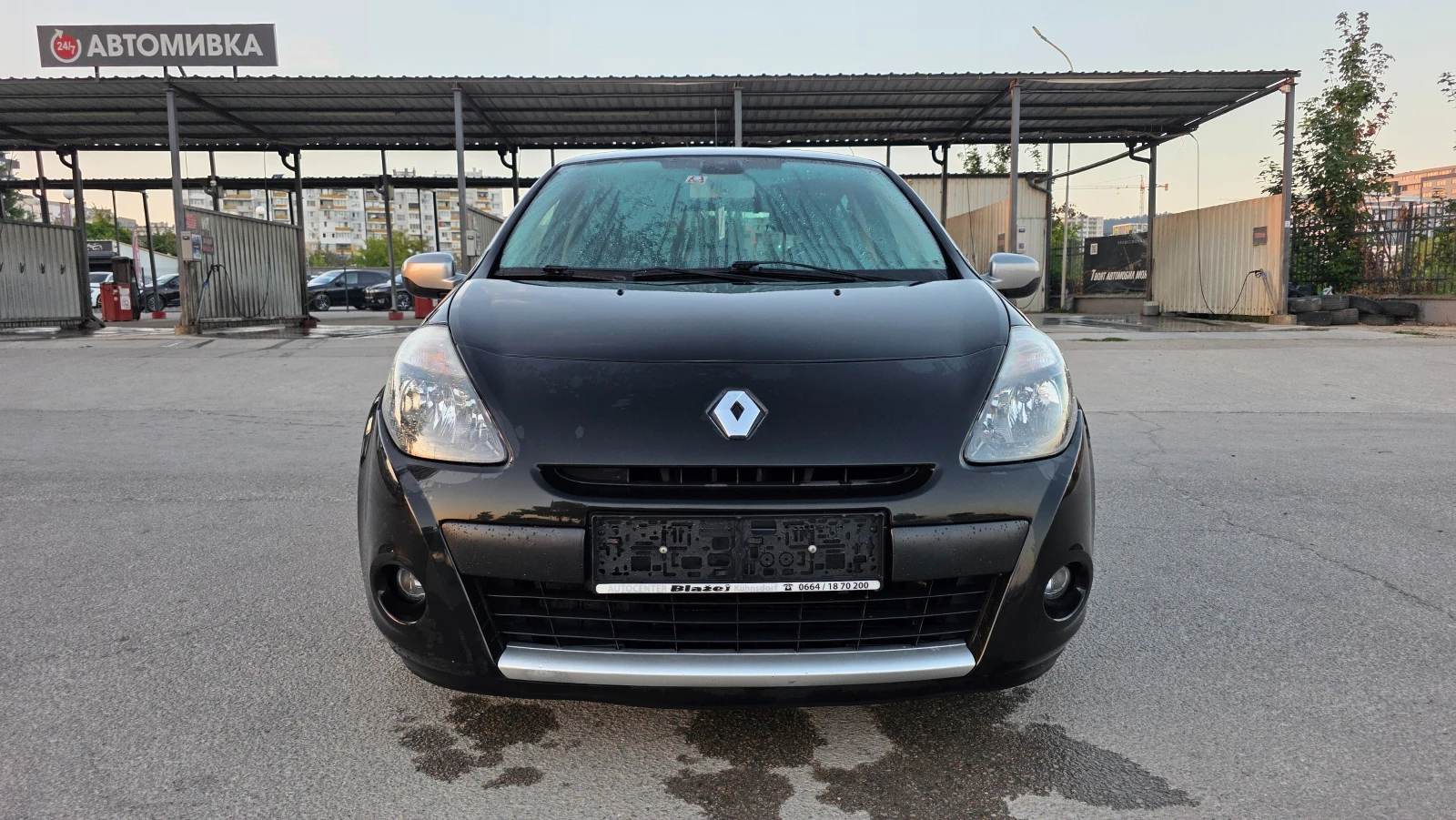Renault Clio УНИКАЛНА, снимка 2 - Автомобили и джипове - 55871816