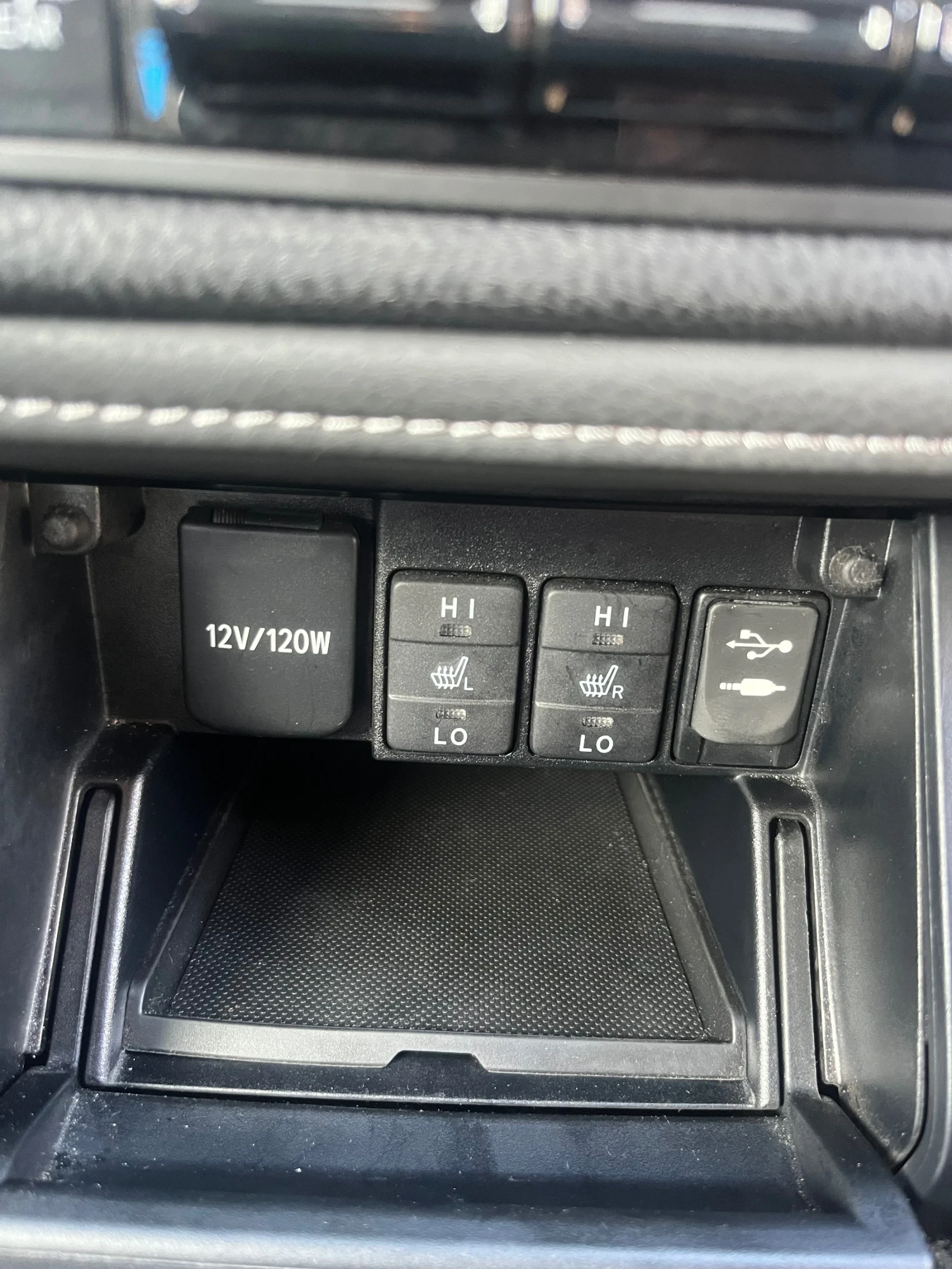 Toyota Auris 1.6 d4d lounge carplay full led | Mobile.bg � ����������� 9