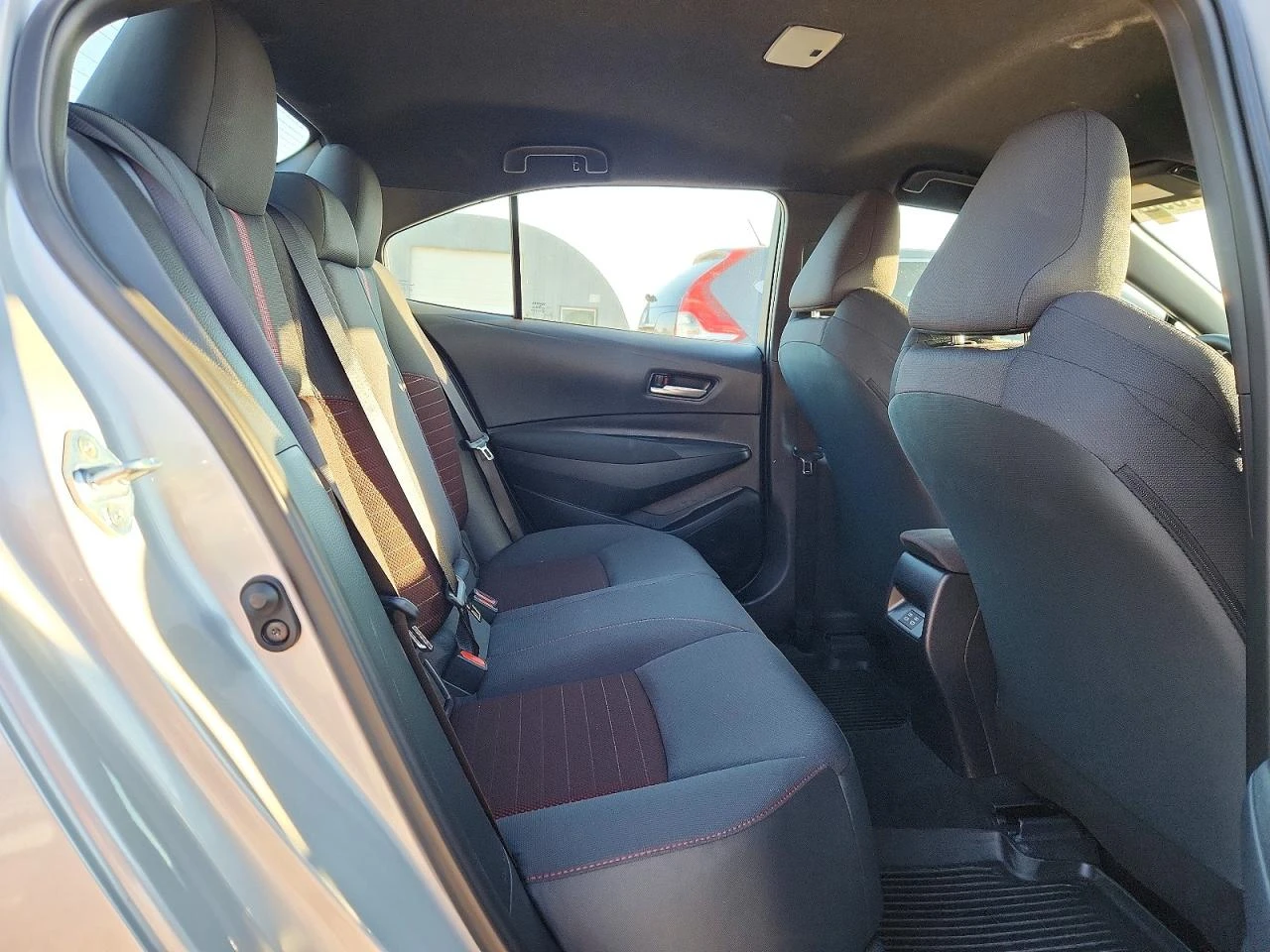 Toyota Corolla 2.0l Se, снимка 10 - Автомобили и джипове - 56225630