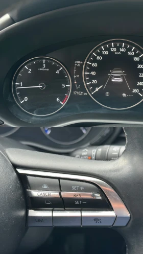 Mazda CX-30 1.8 Red Crystal Metallic , снимка 8