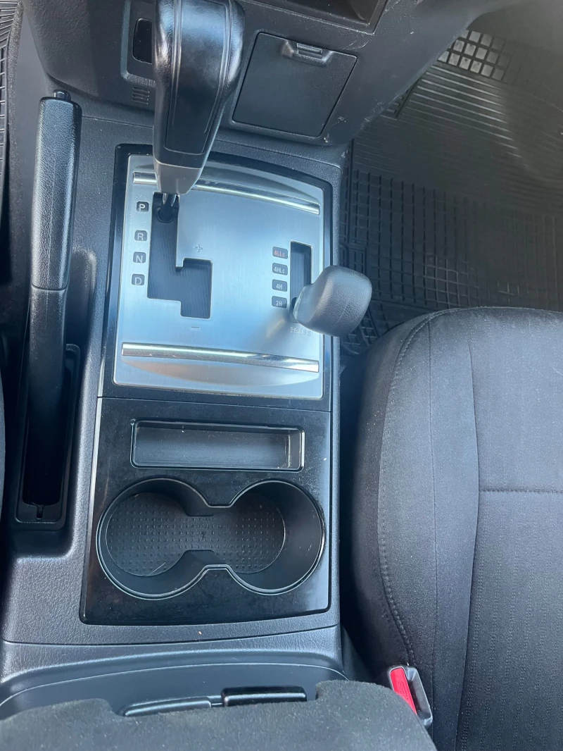 Mitsubishi Pajero Di-D 3.2, снимка 14 - Автомобили и джипове - 51583199