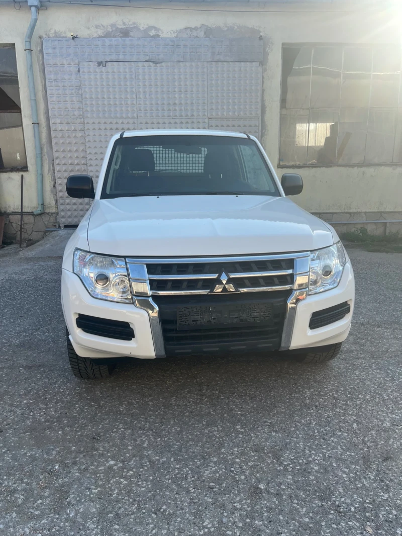 Mitsubishi Pajero Di-D 3.2, снимка 2 - Автомобили и джипове - 51583199