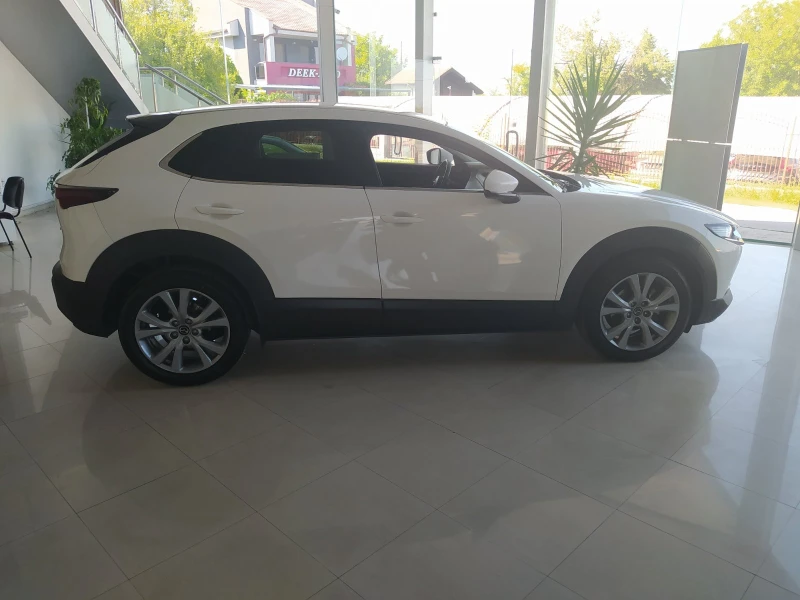 Mazda CX-30 Електрически, снимка 3 - Автомобили и джипове - 52581164