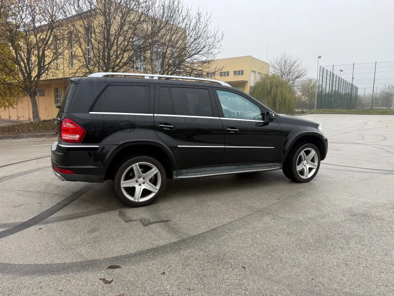 Mercedes-Benz GL 550, снимка 8 - Автомобили и джипове - 53497504