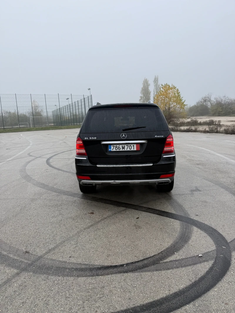 Mercedes-Benz GL 550, снимка 5 - Автомобили и джипове - 53497504
