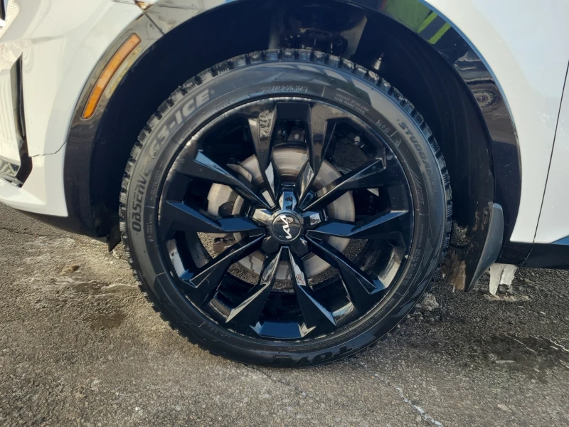 Kia Sorento 2.5L 4cyl AWD, снимка 12 - Автомобили и джипове - 53597322