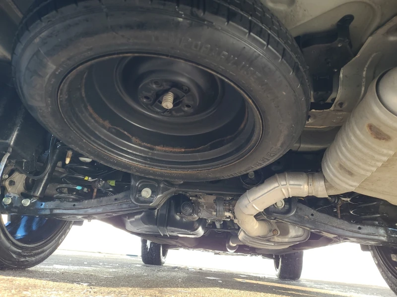 Kia Sorento 2.5L 4cyl AWD, снимка 7 - Автомобили и джипове - 53597322