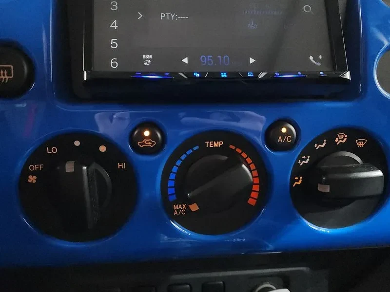 Toyota Fj cruiser 4WD V6, снимка 17 - Автомобили и джипове - 54961673