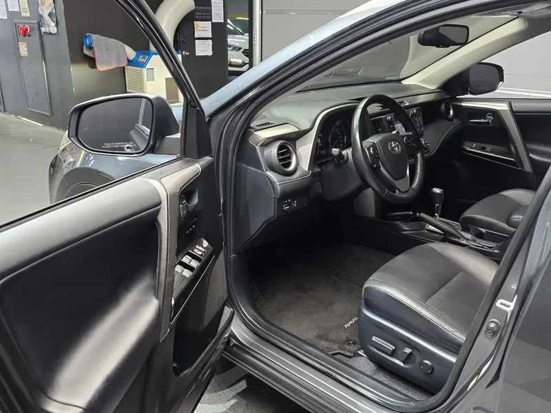 Toyota Rav4 2.5 2Wd 4Th Generation, снимка 10 - Автомобили и джипове - 56354494