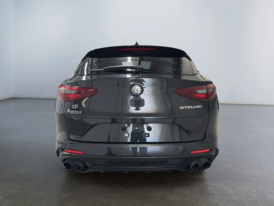 Alfa Romeo Stelvio QUADRIFOGLIO Harman/Kardon* 8ZF* М.Точка* 4X4*  - изображение 4