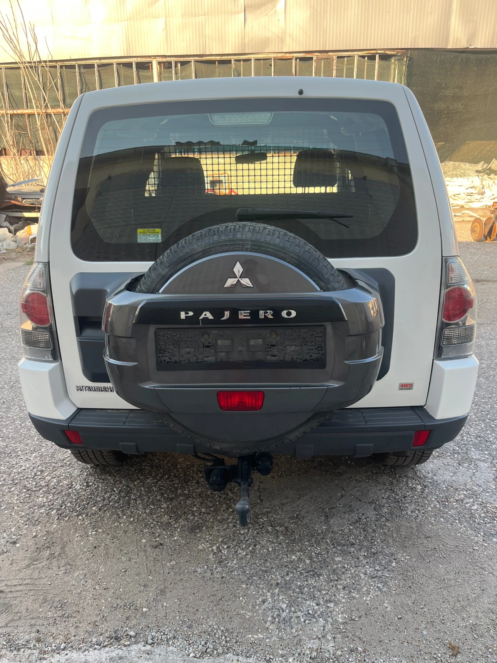 Mitsubishi Pajero Di-D 3.2 - изображение 10