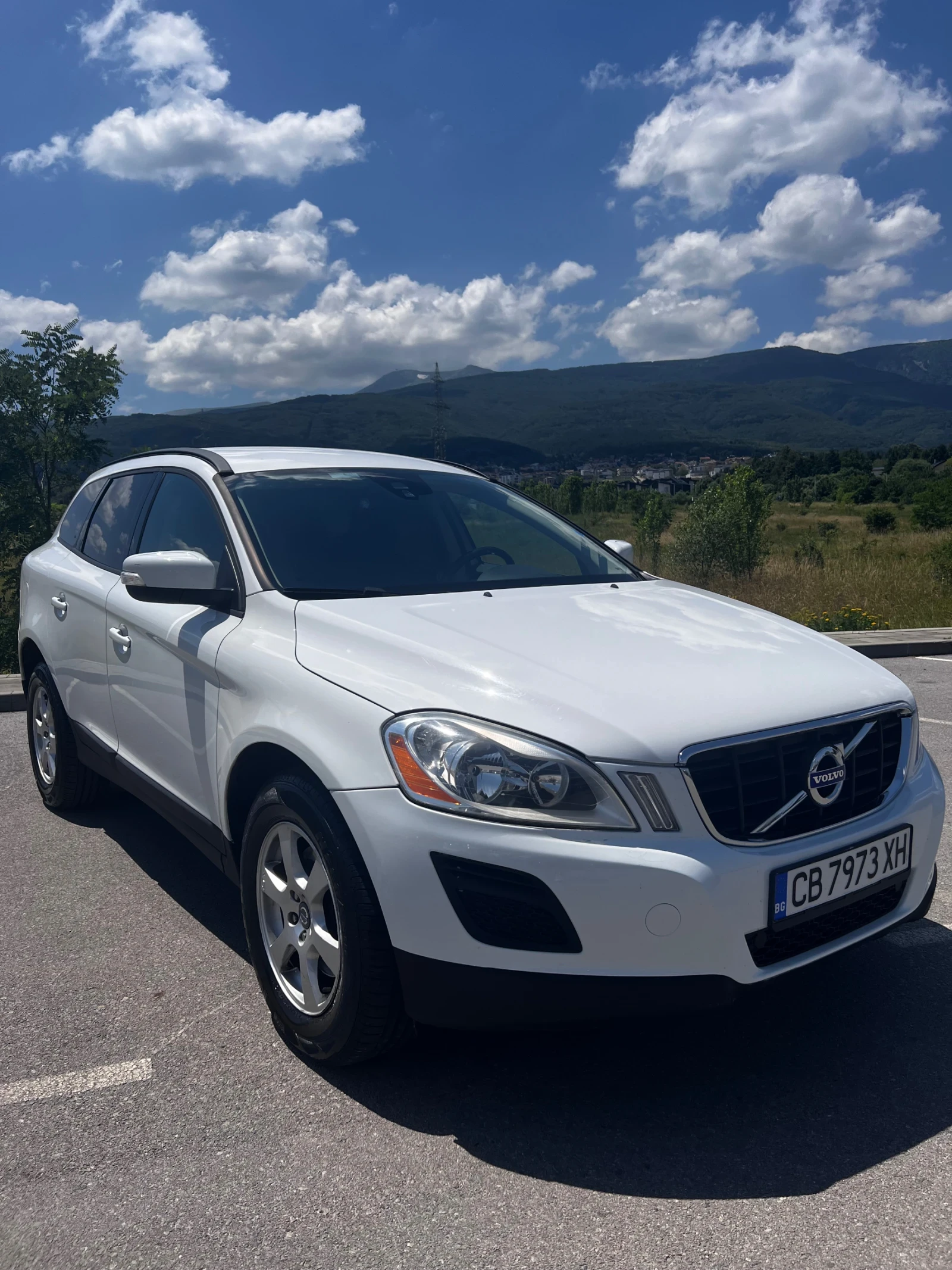 Volvo XC60 D4 - изображение 4