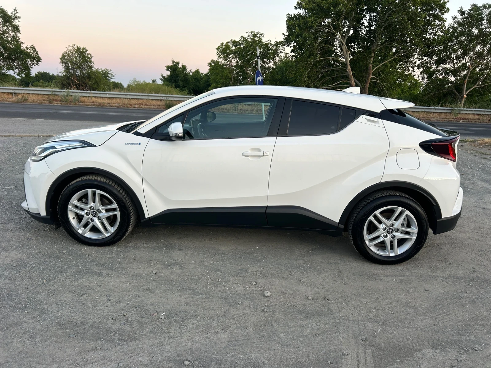 Toyota C-HR FACELIFT / 1.8 HYBRID / ЕВРО 6F / ЗАДНА КАМЕРА  - изображение 8