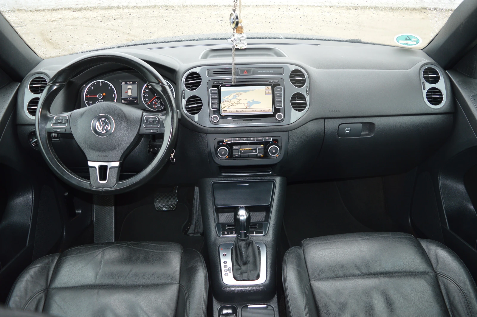 VW Tiguan VW Tiguan R-LINE AUTOMAT 4X4 FACELIFT - изображение 7