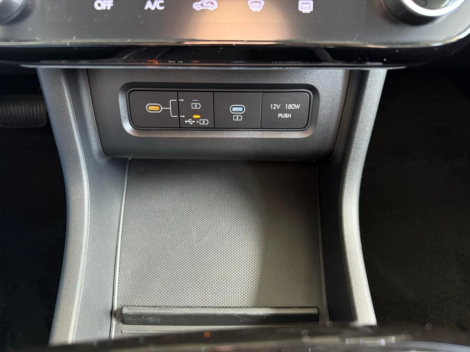 Hyundai Tucson 1.6 T-GDI, снимка 11 - Автомобили и джипове - 53770312