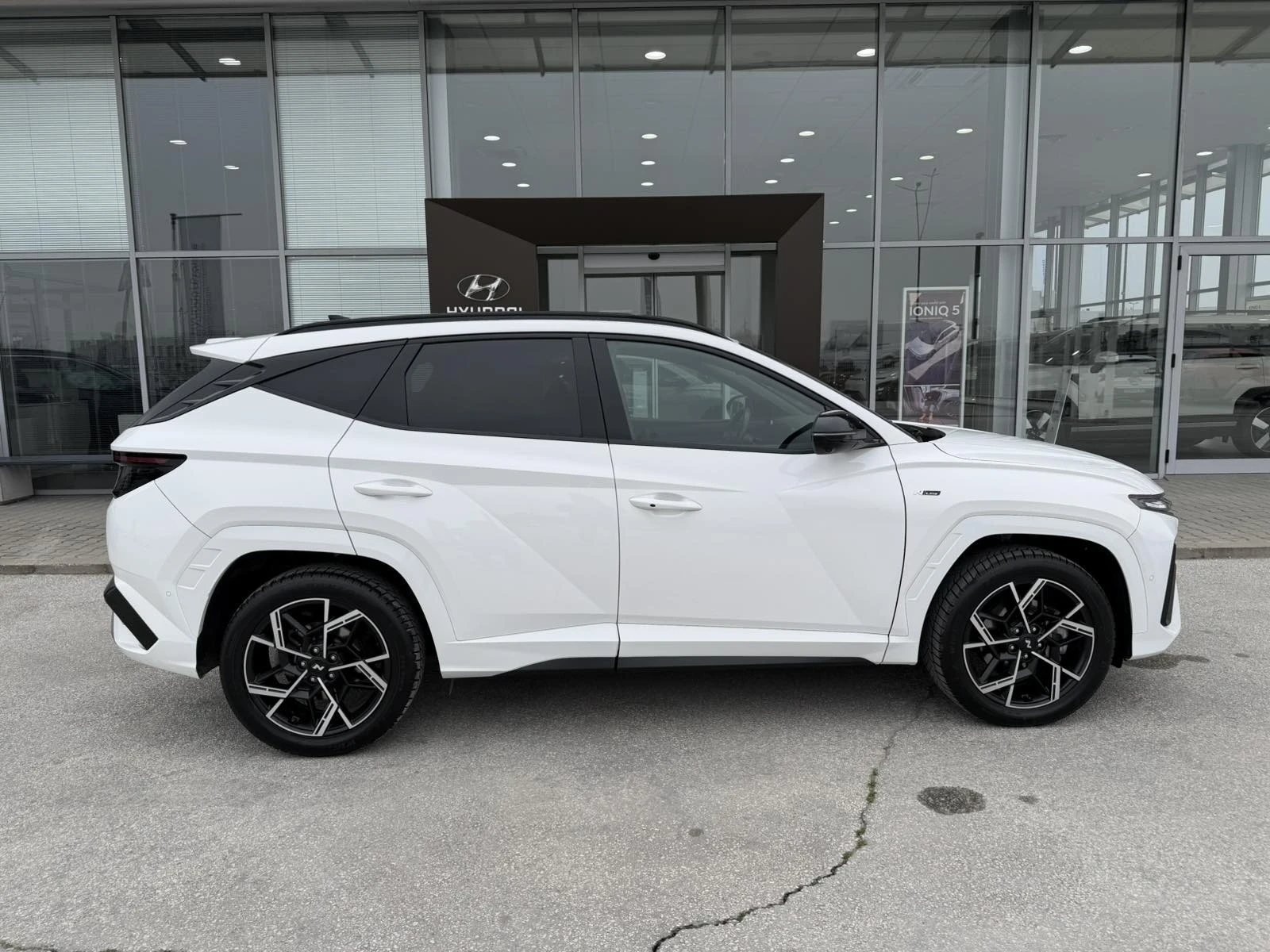 Hyundai Tucson PREMIUM N-Line 4X4, снимка 2 - Автомобили и джипове - 54503209