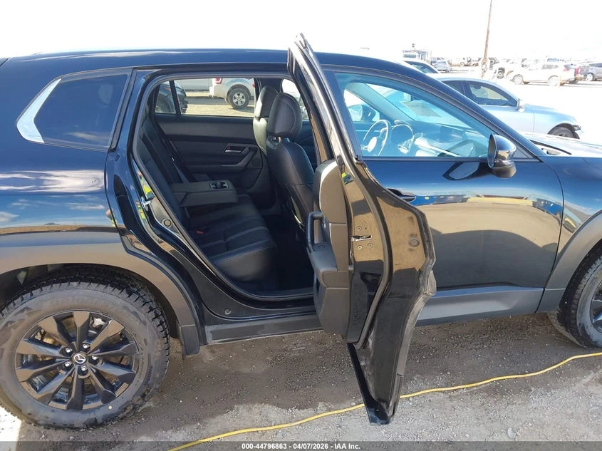 Mazda CX-50 2.5l 2.5 S Preferred, снимка 8 - Автомобили и джипове - 54582671