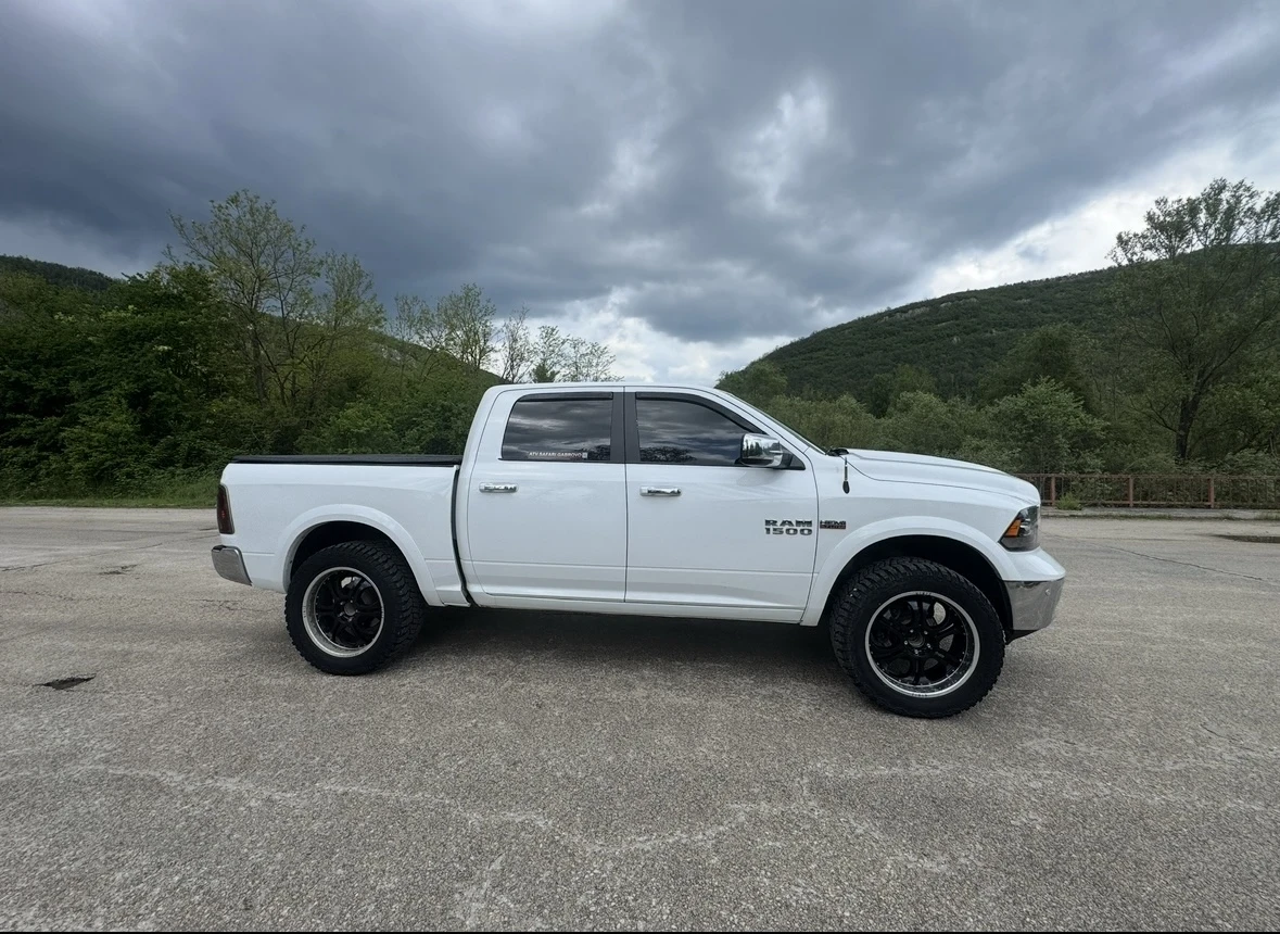 Dodge RAM 1500, снимка 15 - Автомобили и джипове - 54634177