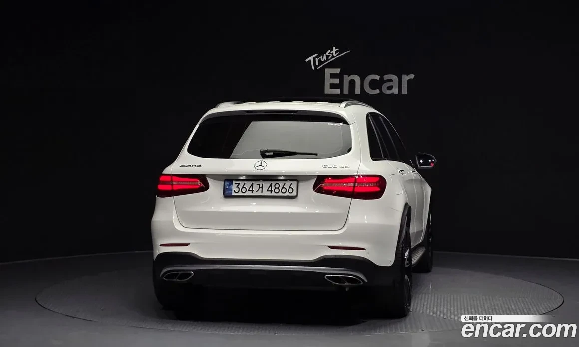 Mercedes-Benz GLC 43 AMG FULL, снимка 4 - Автомобили и джипове - 54691567