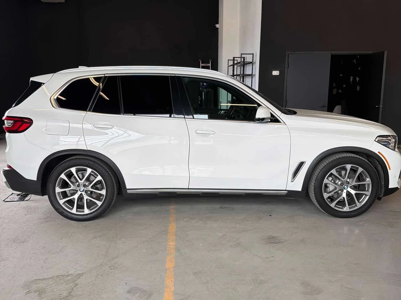 BMW X5 * xDrive40i * CARFAX * ЦЕНА ДО БГ, снимка 3 - Автомобили и джипове - 54901453