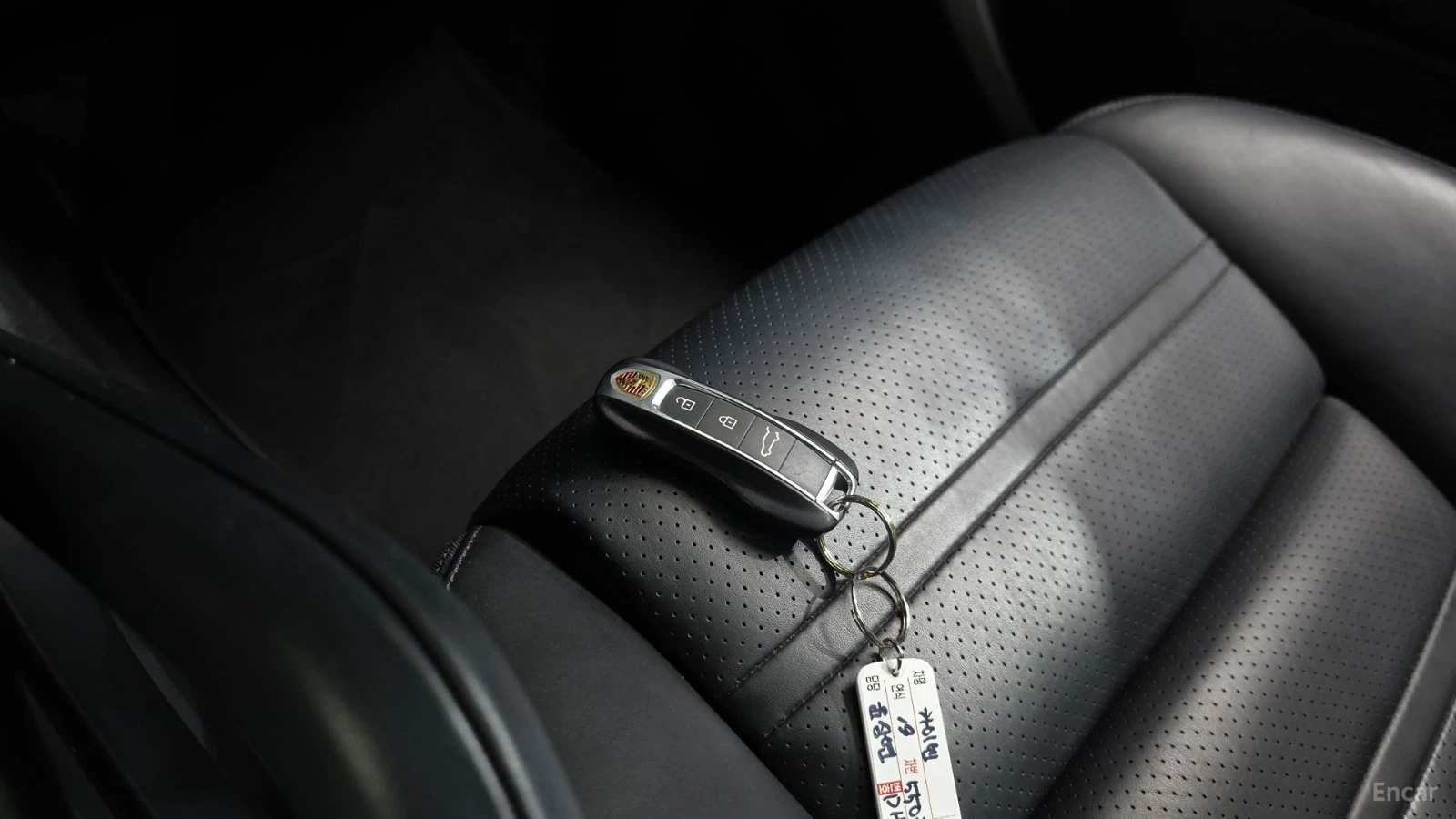 Porsche Cayenne 3.0* КОЖА* НАВИ* ПАНО* КАМЕРА, снимка 15 - Автомобили и джипове - 55528291