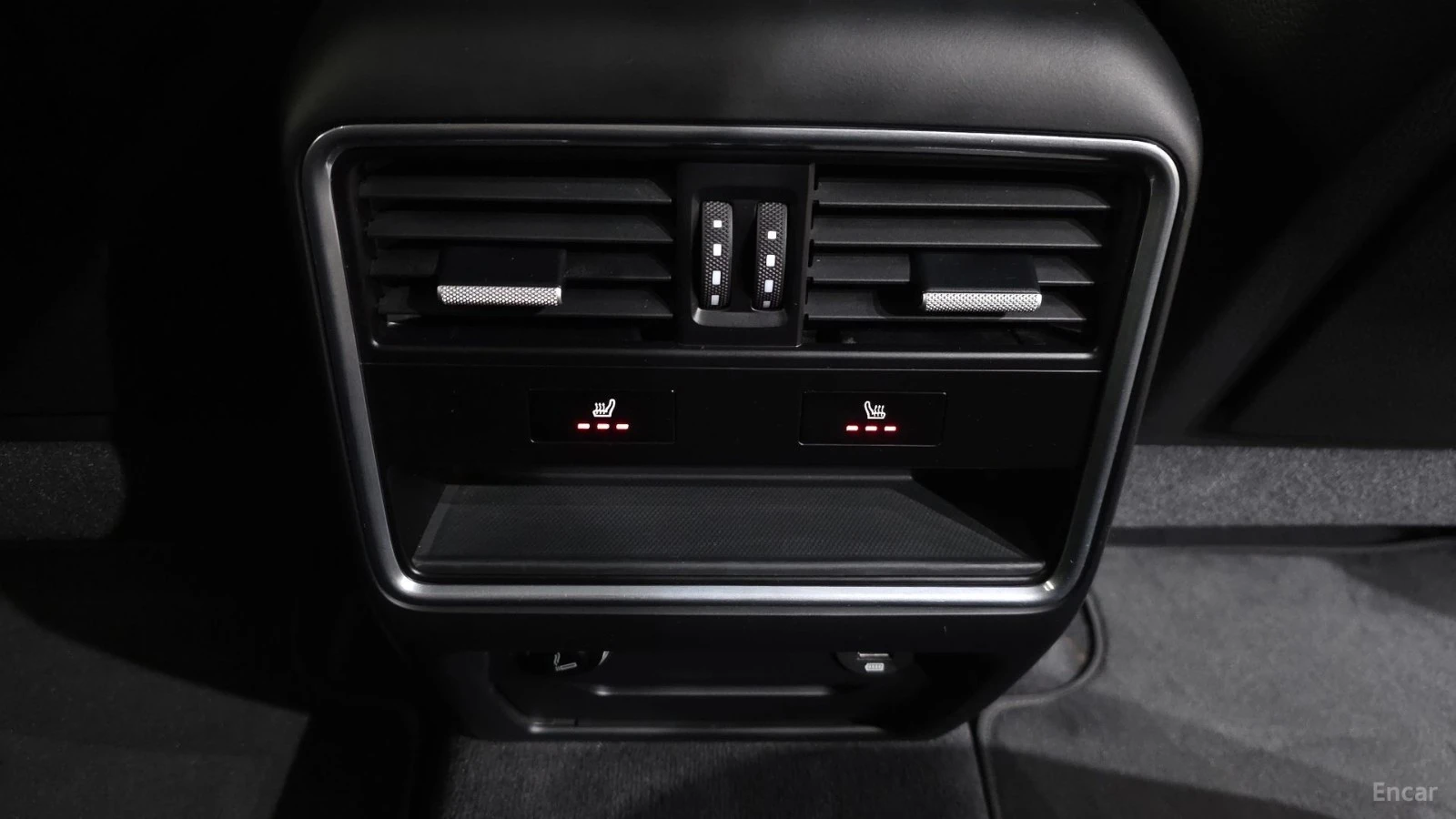 Porsche Cayenne 3.0* КОЖА* НАВИ* ПАНО* КАМЕРА, снимка 16 - Автомобили и джипове - 55528291