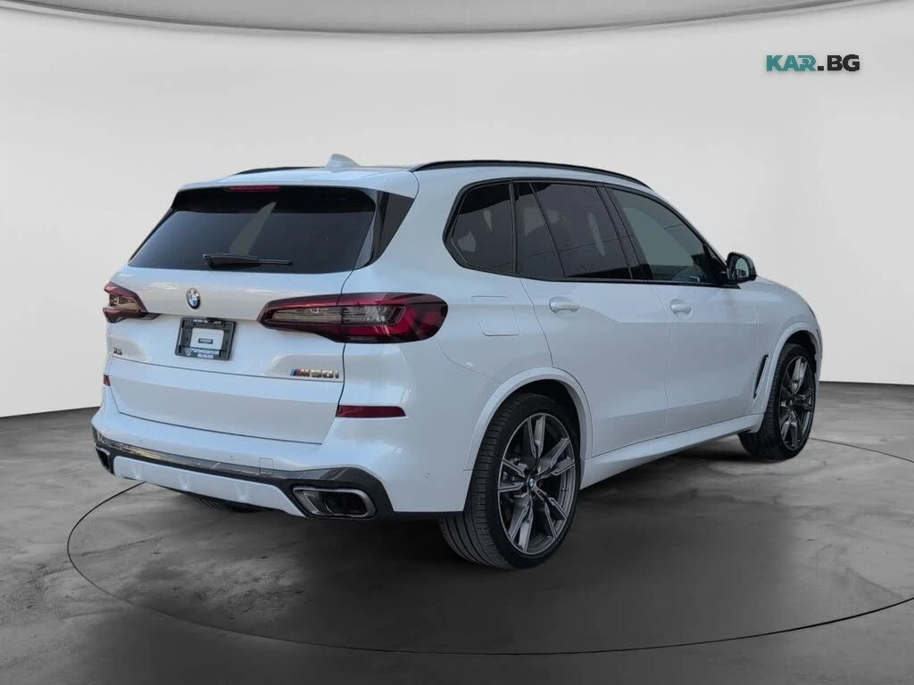 BMW X5 M50i* xDrive* Bowers&Wilkins* МАСАЖИ* ПАНО* 360* F, снимка 4 - Автомобили и джипове - 55802461