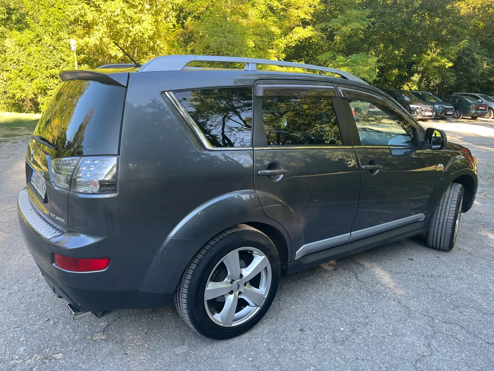Mitsubishi Outlander, снимка 17 - Автомобили и джипове - 55890975