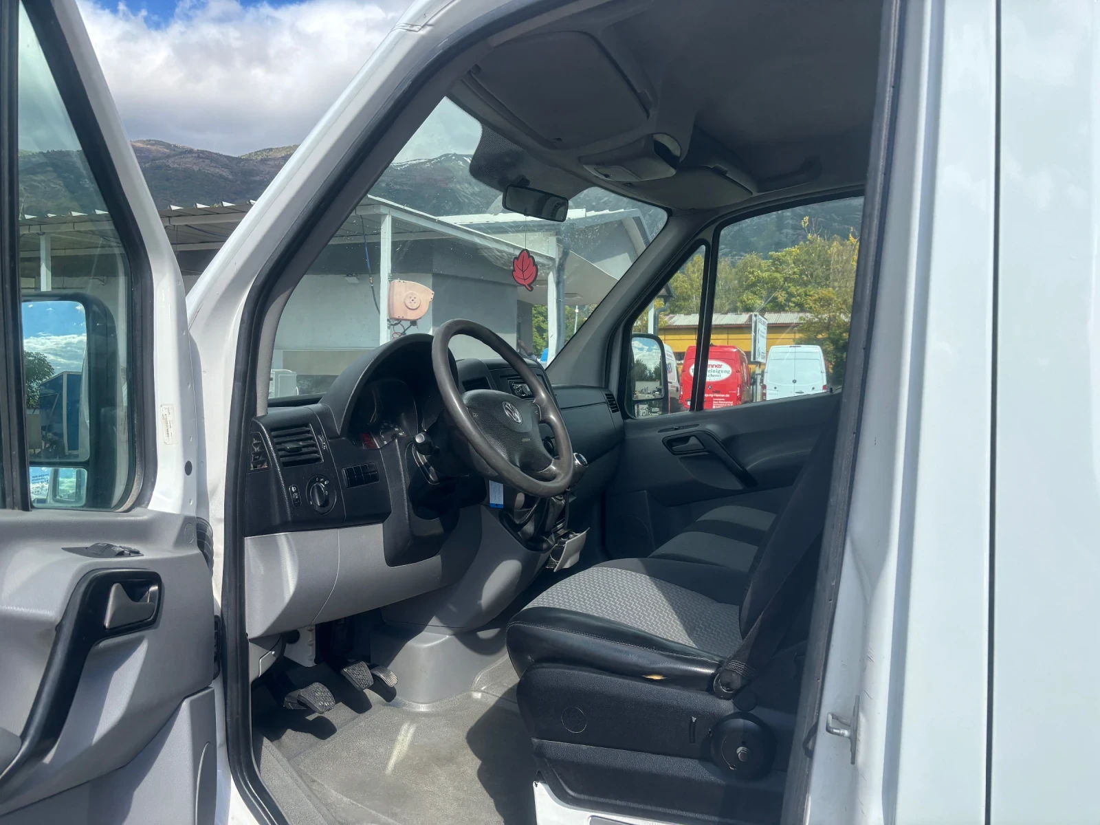 VW Crafter ТРИСТРАНЕН САМОСВАЛ 7 МЕСТА EURO5B - изображение 5