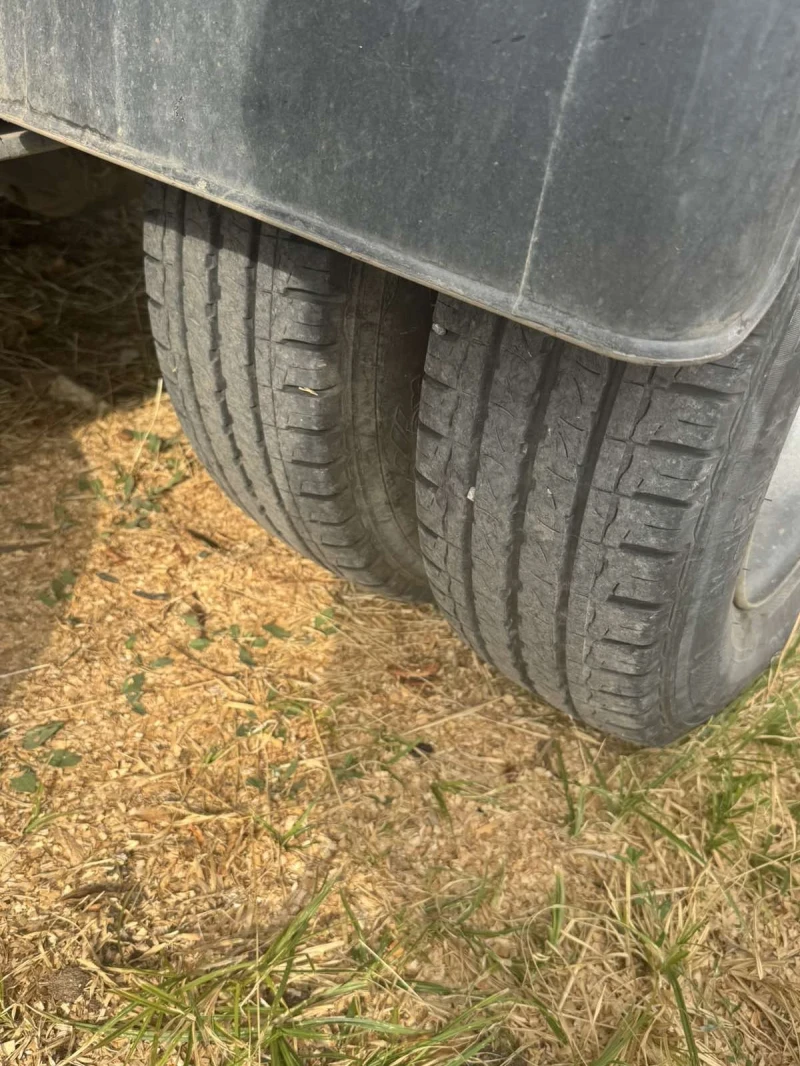 Nissan Atleon До 3.5 тона, снимка 10 - Камиони - 53102797