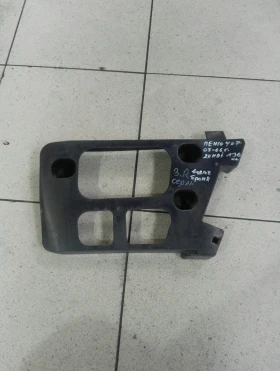 Водач задна броня десен Пежо 407 седан (11)