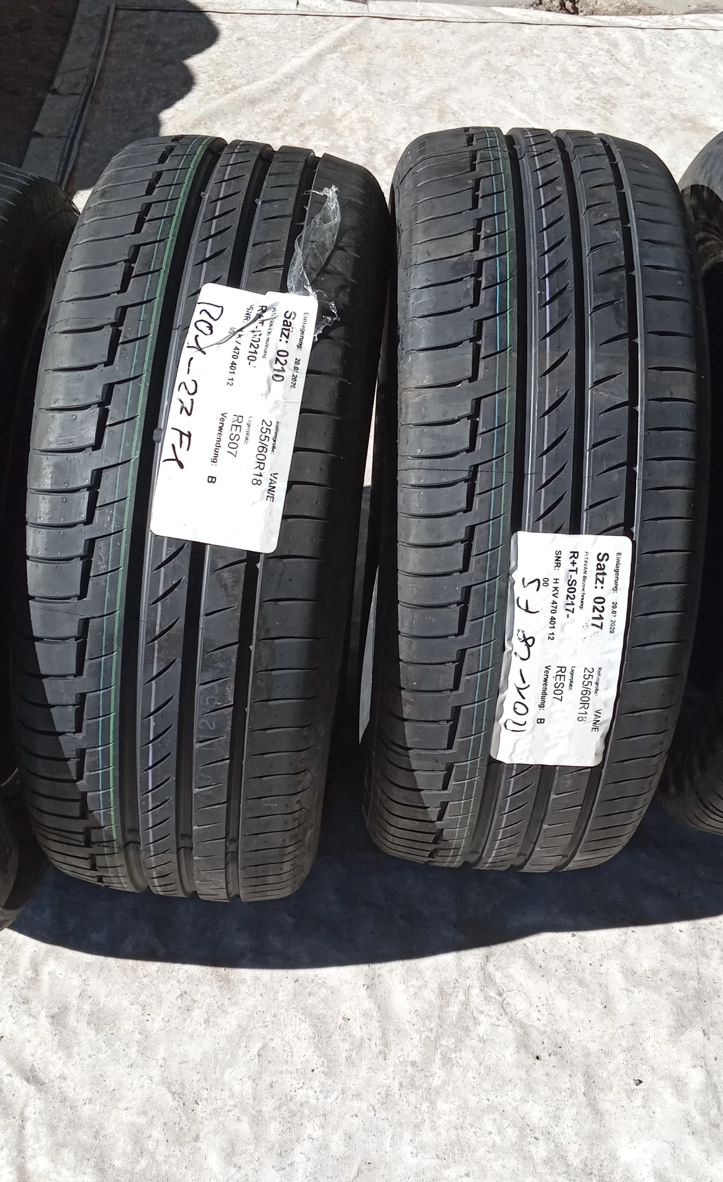 Гуми Летни 255/60R18