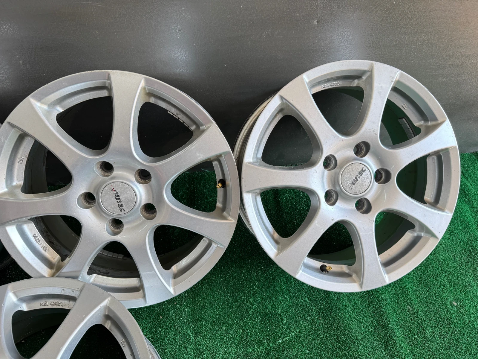 Джанти, снимка 4 - Гуми и джанти - 53750348